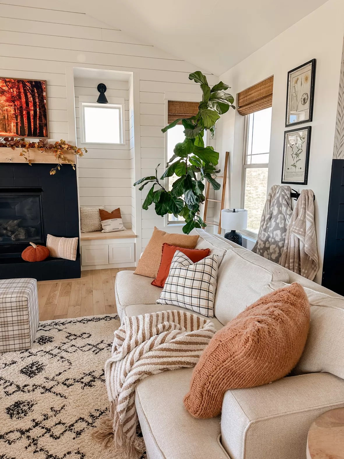 Cozy Fall Decor in the Living Room - Sarah Joy