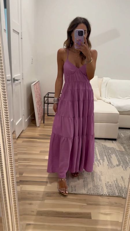 Purple maxi dress size xxs petite 

#LTKFindsUnder50 #LTKFindsUnder100 #LTKSaleAlert