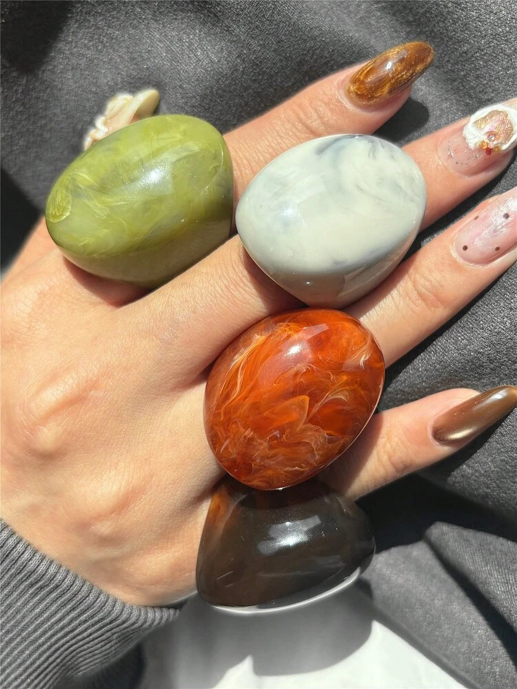 4pcs Unique Geometric Minimalist Resin Rings Set, Extra Large Oval Rings In Brown, Red, Green, Gray, White Colors, Suitable For Women, Everyday Wear, Holidays And Parties | SHEIN