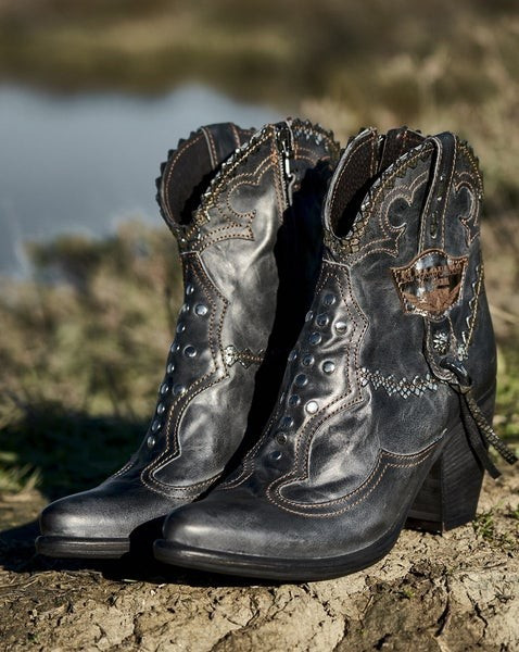 Leather Ankle Boots Maeve Dakar Smoke | outdazl