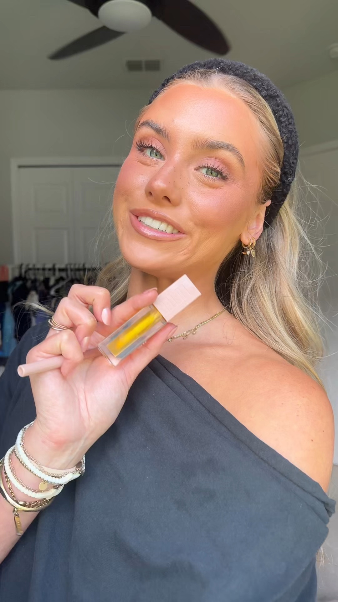 Is it just me or is drugstore makeup making its presence KNOWN recently 🤭 namely, @maybelline I have been OBSESSED recently. My go-to affordable drugstore lip combo from @target is the Maybelline Lifter Gloss in Honey and the Maybelline Lifter Liner in shade On It. 💋 Everytime I use this lip liner I am shocked the price point is under $10, because it’s made with creamy color pigments and has a moisture-locking formula with Hyaluronic Acid and Jojoba Oil for a smooth glide, comfortable feel, and a fuller, lifted look. Now for the gloss, this new shade Honey took the cake for my favorite. It has a sweet like honey scent! Not to forget it is formulated with hyaluronic acid to visibly smooth the lips & enhance the lip contour. A must have high shine lip gloss for hydrated, fuller looking lips. 

#maybelline #lifterliner #lifterlinermaybelline #maybellinelipliner #maybellineliftergloss #liftergloss #lifterglossmaybelline #affordablelipcombo #affordablelipgloss #makeup #nonstickygloss #lipgloss #lipliner #lipcombo #lipcombotutorial #lipglosspoppin #shinylipgloss #pinklipgloss #nudelipliner

#LTKBeauty #LTKFindsUnder50 #LTKSaleAlert