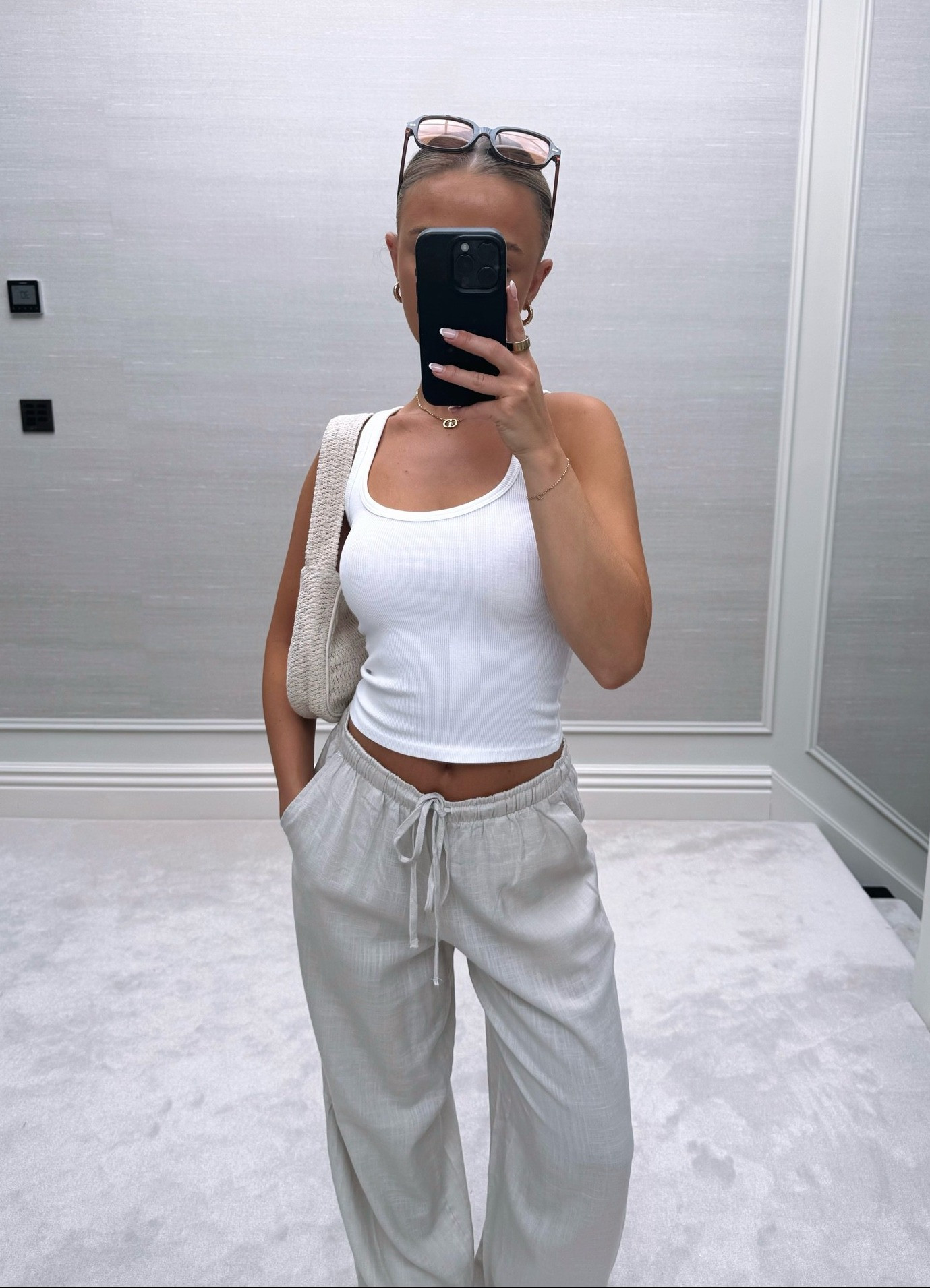 What I ordered vs what I got!!🍋

Outfit inspo ideas holiday beach summer beige cream linen look wide leg trousers petite tie waist casual basic neutral easy 

 #LTKuk #LTKsummer #LTKpetite