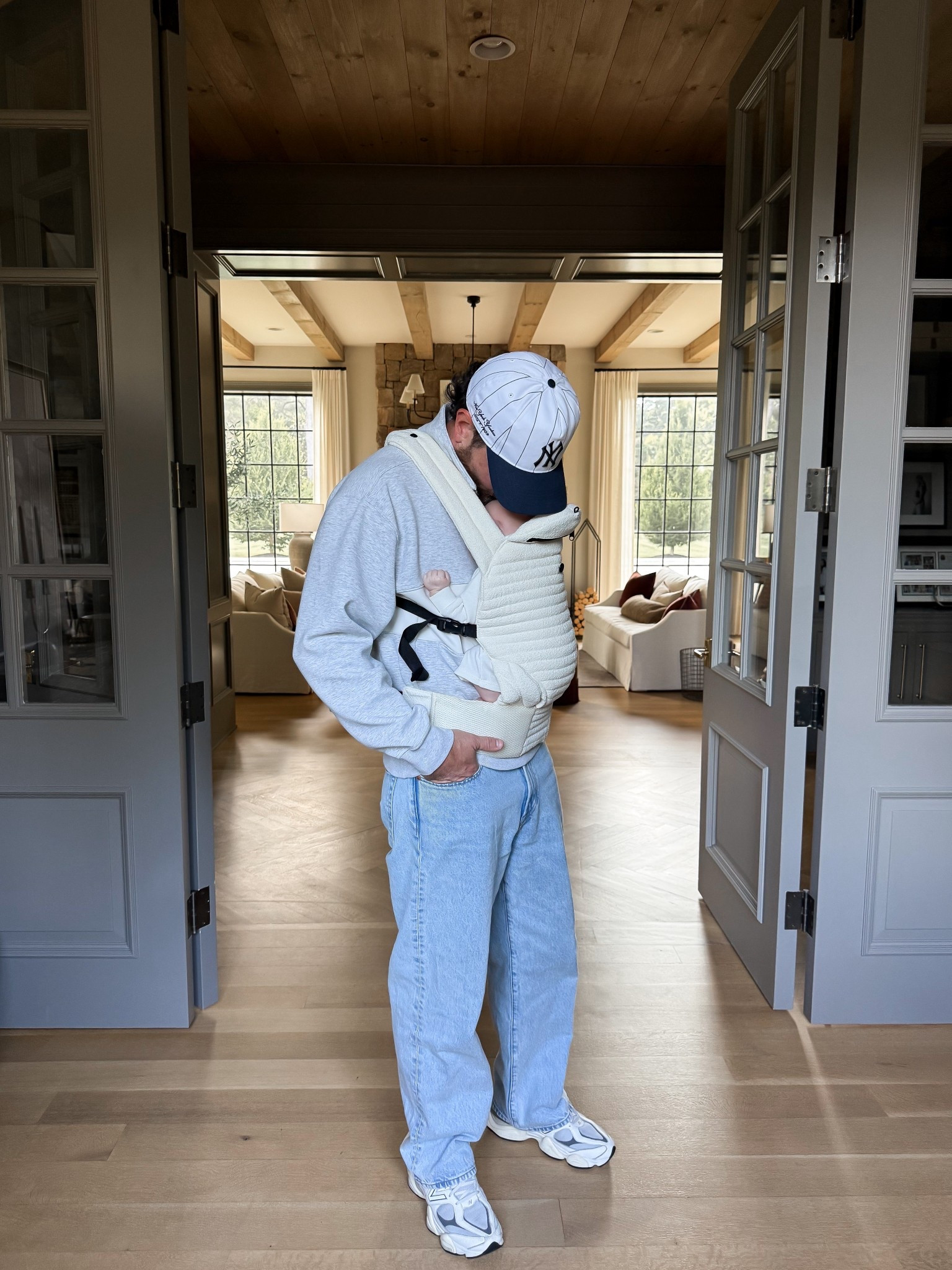 Favorite baby carrier, men’s jeans, baby gear, dad fit

#LTKMens #LTKBaby #LTKFindsUnder100