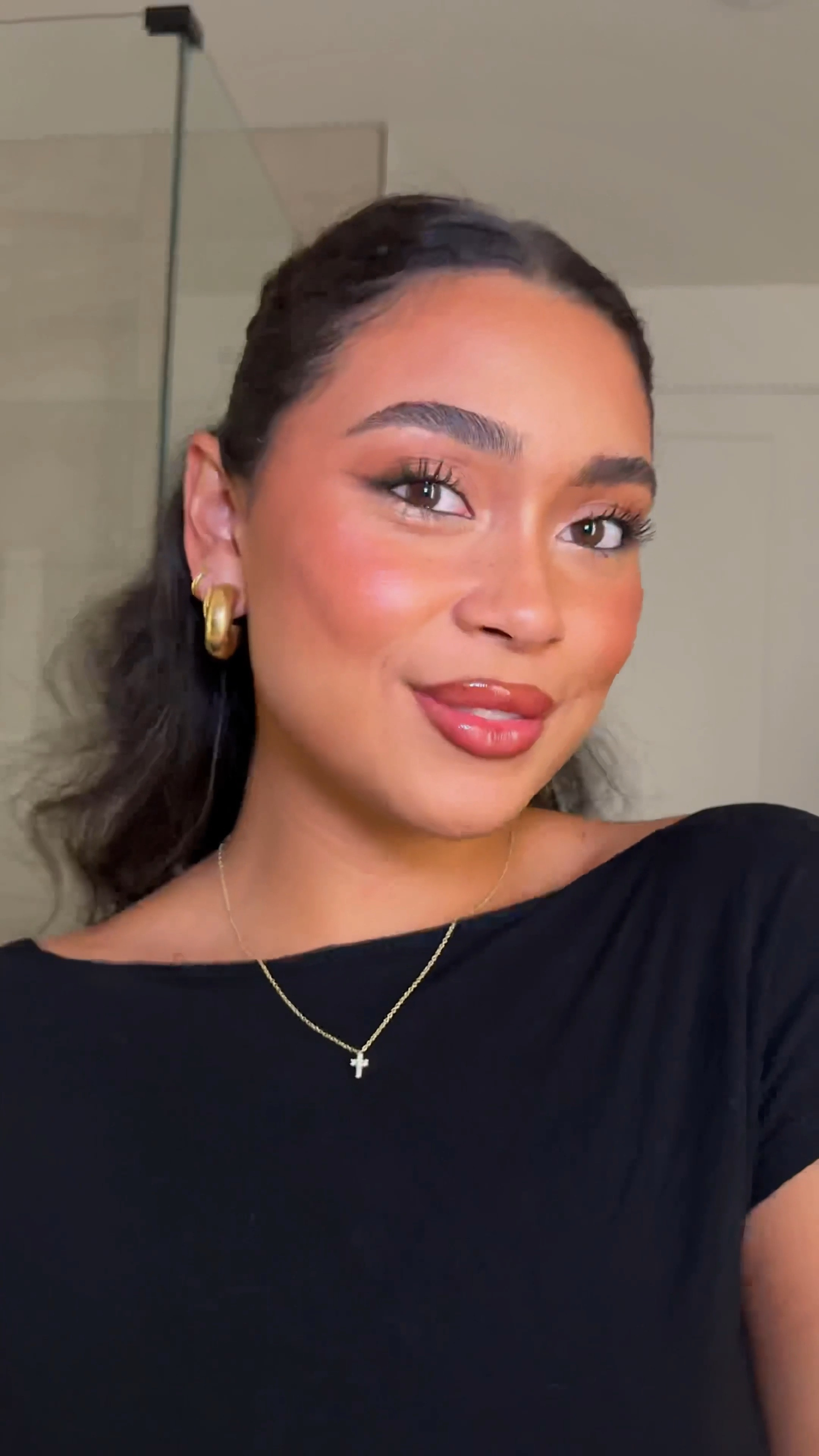 new favorite lip combo🤎🍒this is a super easy & affordable cherry cola lip… the lip oil is SO hydrating and this liner is the perfect muted brown/ lasted me all night!

Lip Liner is Rimmel London, Shade: Brownie Pie

#LTKbeauty