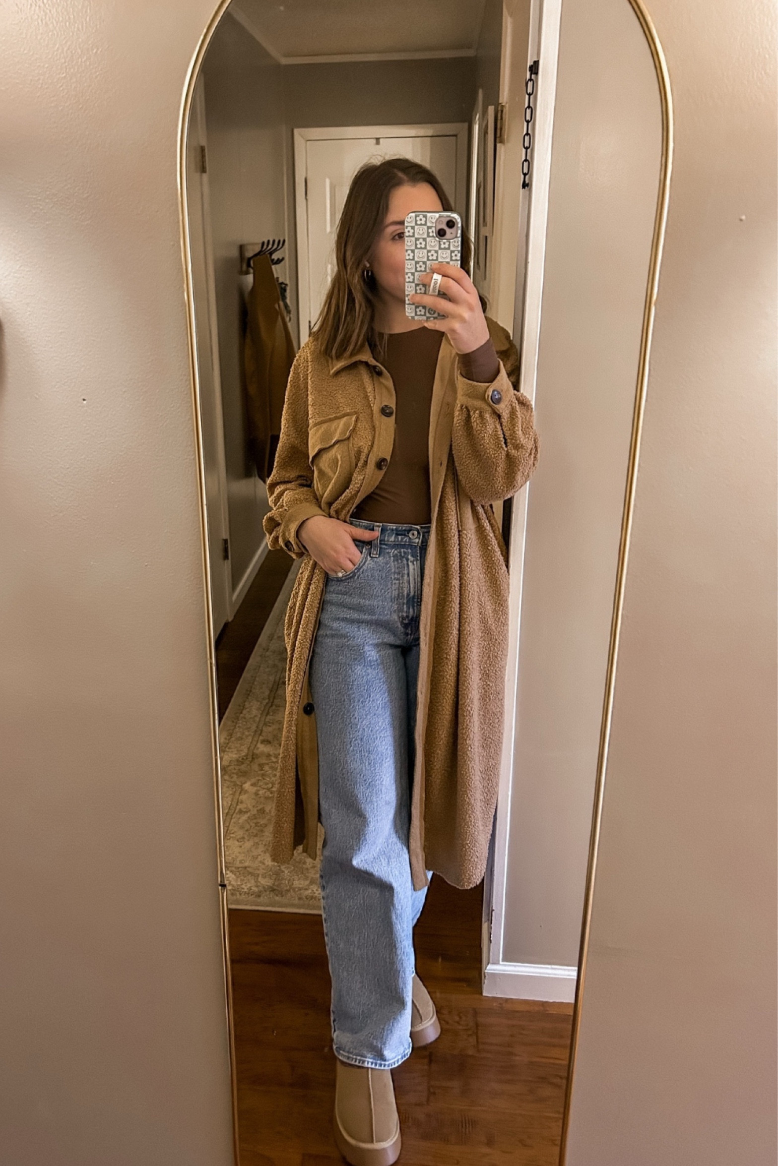 Abercrombie DENIM sale!! Size 8 My fav pair of denim! 👖

#momswithstyle #momootd #momoutfits #everydaystyle #outfitideas #casualstyle #amazonfashion #amazonvestlife #abercrombiedenim 

#LTKStyleTip #LTKMostLoved #LTKSaleAlert