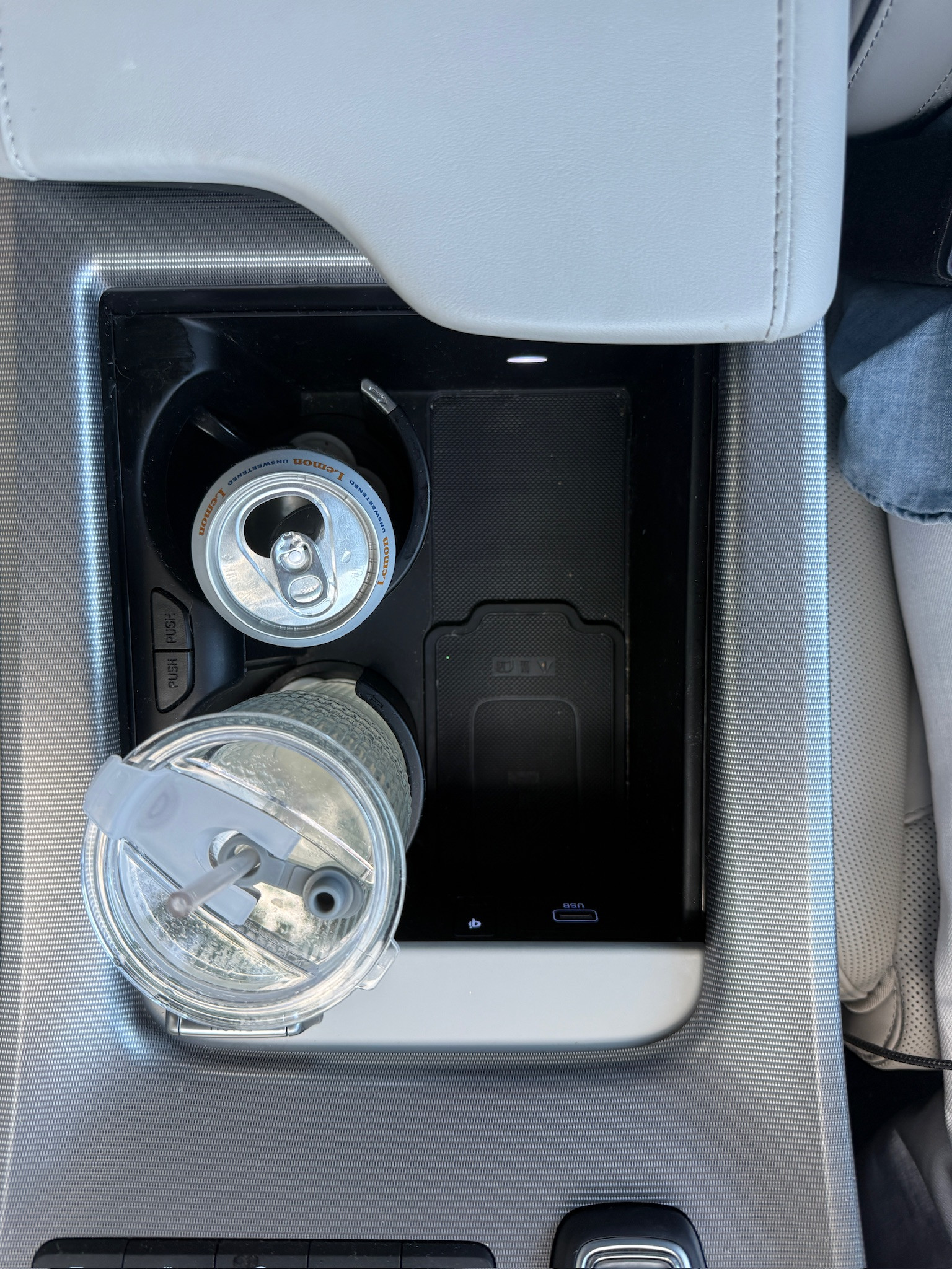 My trusty dusty tumbler 🤪

Amazon, tumbler, glass tumblers, amazon glasses, travel, Hallie Ragan

#LTKfoodie #LTKTravel #LTKHome