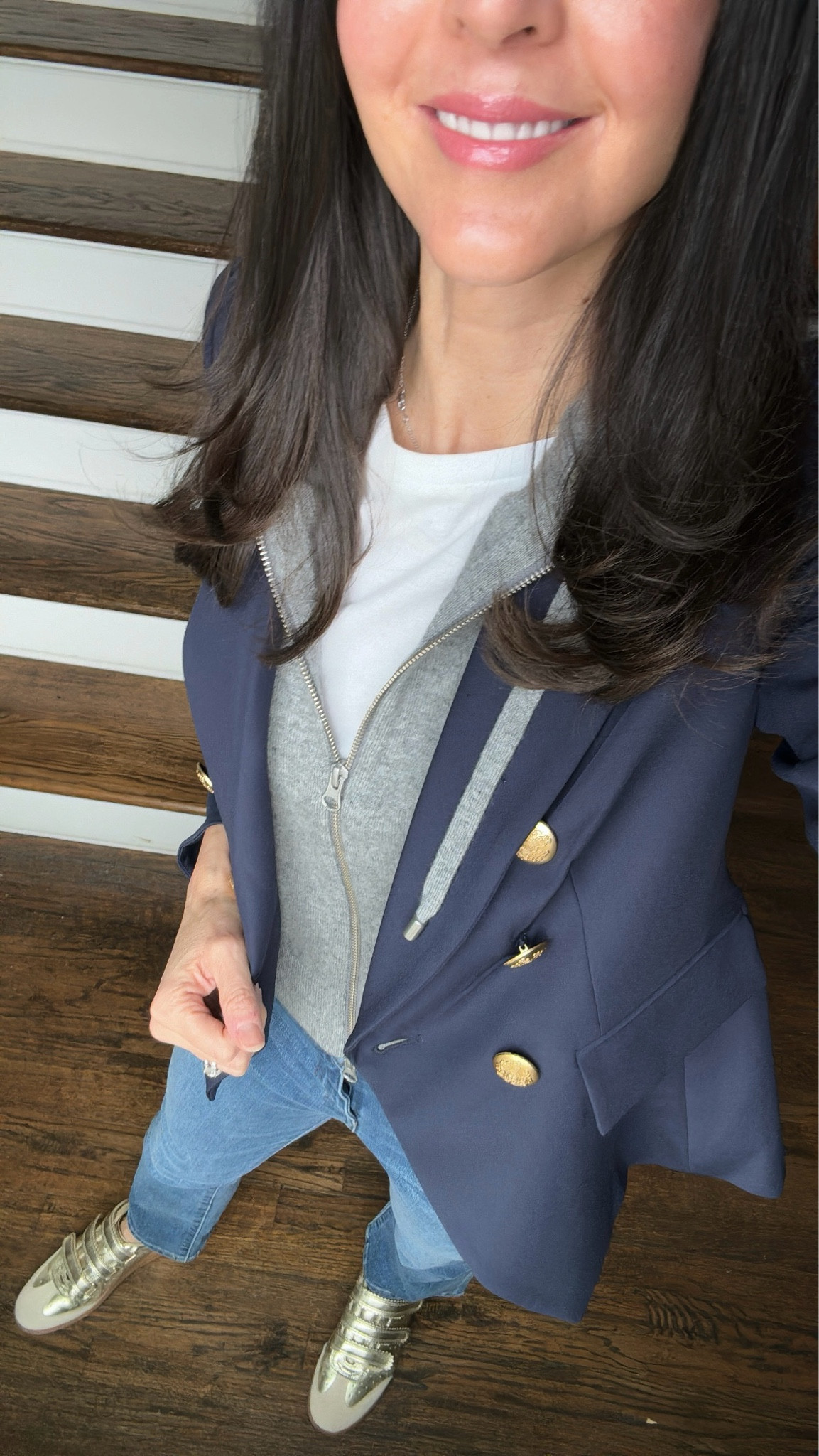 Another way to style this incredible blazer. This cashmere insert is so good, and I am loving this new pair of jeans.

Blazer- XS
Insert- XS/S
T-shirt- M (this is a great basic tee)
Jeans- 28 inch inseam, fit TTS

#LTKWorkwear #LTKStyleTip #LTKFindsUnder50