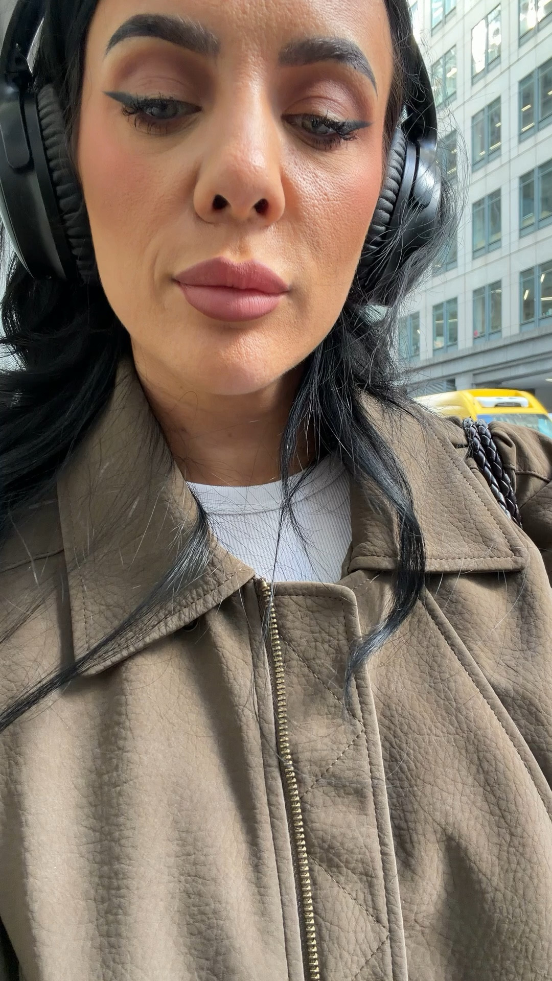 Outfit of the Day! Wearing a mushroom brown jacket from ASOS and River Island Jeans! 

Casual Style, Mushroom Jacket, Bomber Jacket, Jeans, Spring Style, Spring Outfit, City Style 

#LTKuk #LTKeurope #LTKspring