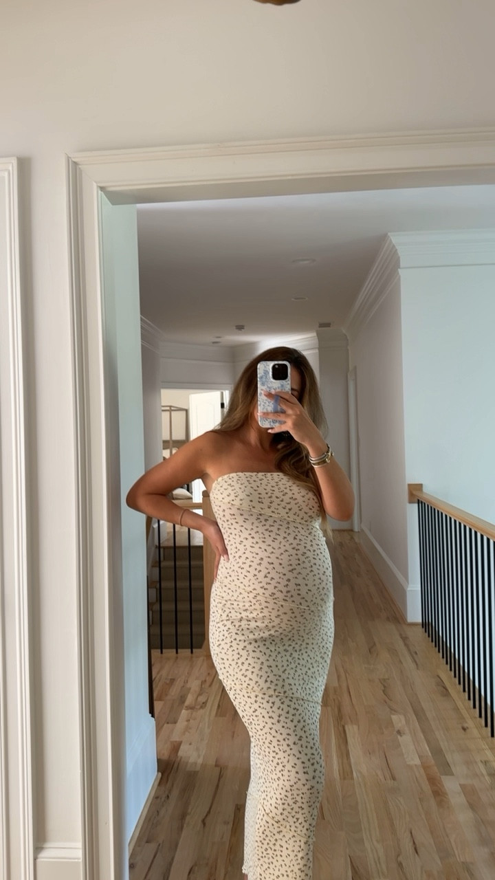 Bump friendly dress 
Summer dress 
30 weeks pregnant 
Size medium 

#LTKBump #LTKFindsUnder100 #LTKStyleTip