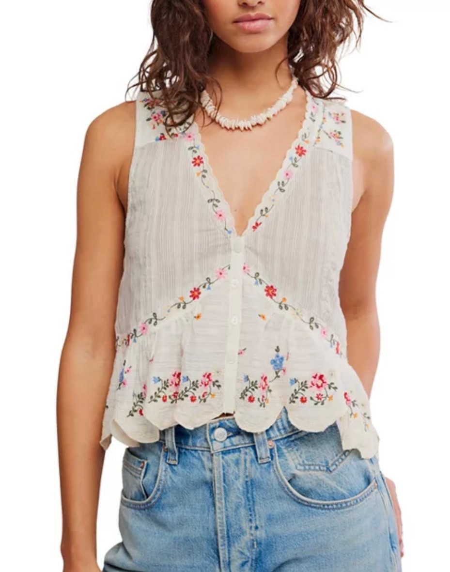 Loving this Free People tank 

#LTKootd #LTKSeasonal #LTKgrwm