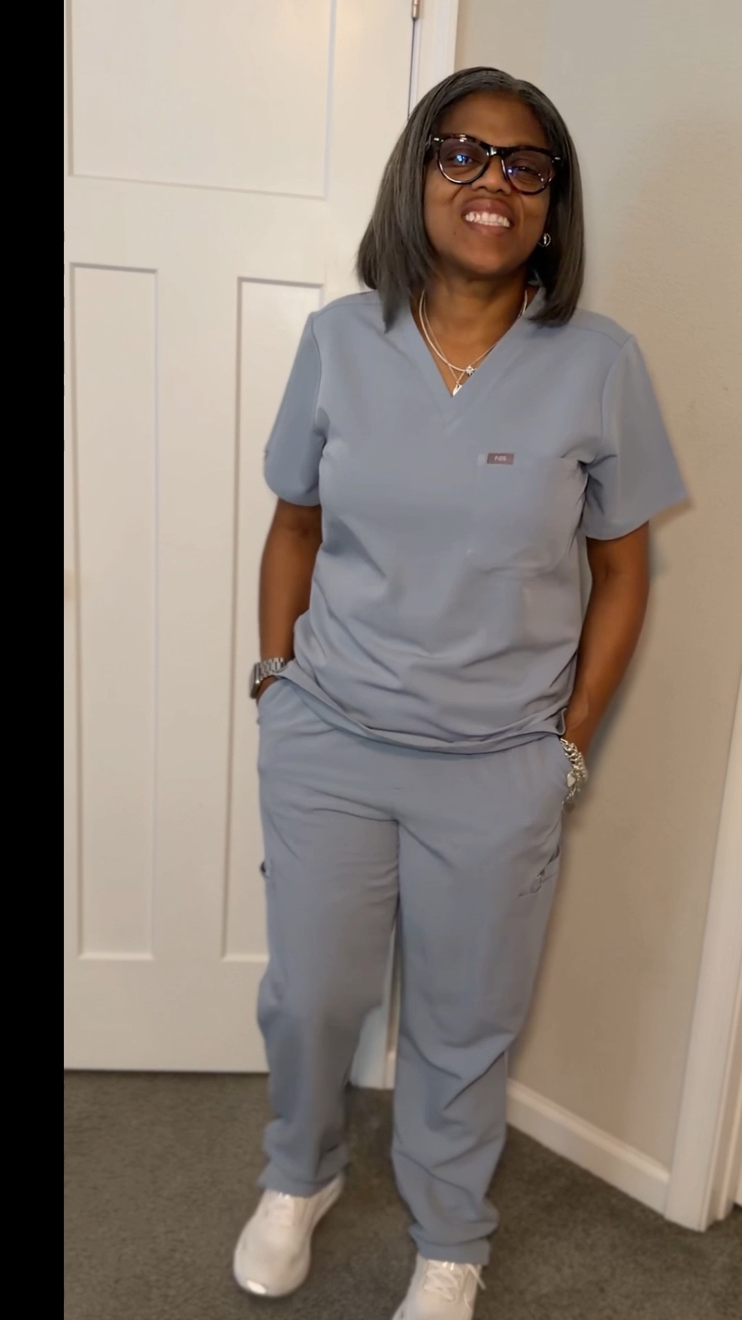 Today’s work OOTD 🩶
Comfortable, polished, and perfect for long shifts.
The scrubs are Figs but I will link similar ones + everyday work sneakers for you 🤍

#LTKworkwear #LTKfinds #LTKstyle #scrubstyle #workootd

#LTKootd #LTKWorkwear #LTKMidsize