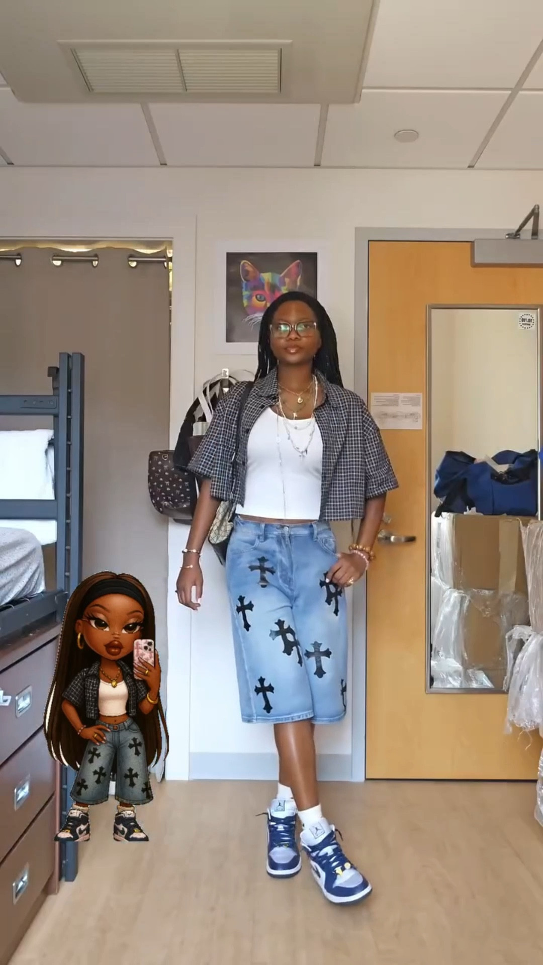 Day 4/30 of college outfits ft my cute @dashingdiva_usa gel nail strips🤭

- baggy jort outfits for today 

#collegeoutfits #dashingdivapartner #cfxdashingdiva #baggyoutfits #baggyjorts #unioutfits #explorepage