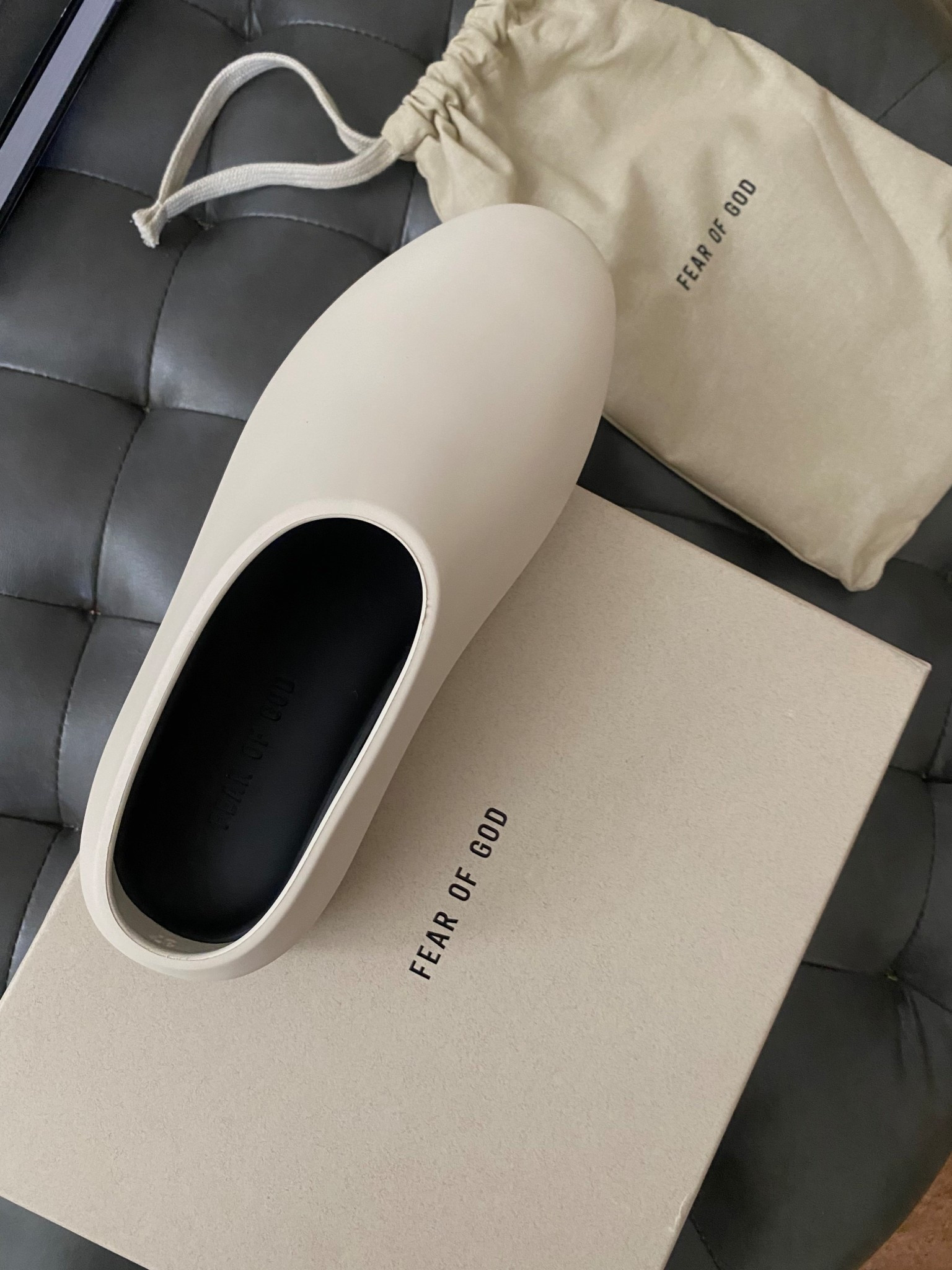 Airport fits! I love a good comfy slide …


#LTKGiftGuide #LTKShoeCrush #LTKStyleTip