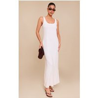 White Textured Scoop Neck Maxi Dress, White | PrettyLittleThing UK
