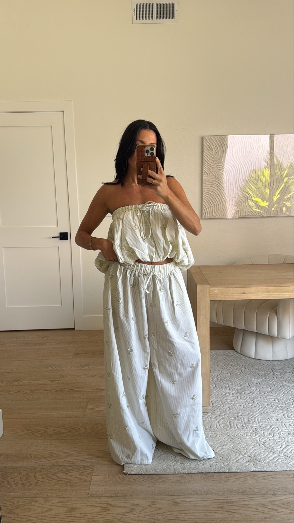 @AKIRA pant set // size small 
Vacation outfit 
Matching set

#LTKootd #LTKgrwm #LTKdayinmylife