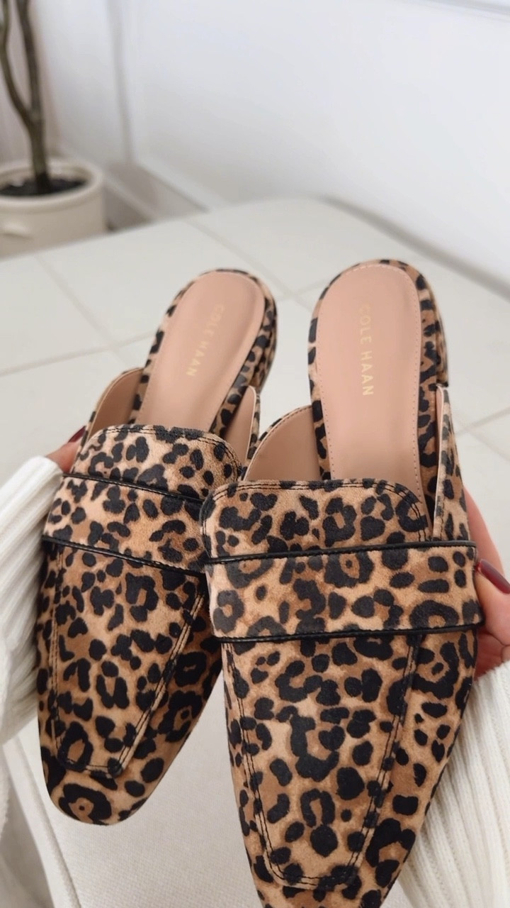 Gorgeous animal print mule! Perfect to elevate your look. Fits true to size 

#LTKStyleTip #LTKU #LTKSeasonal