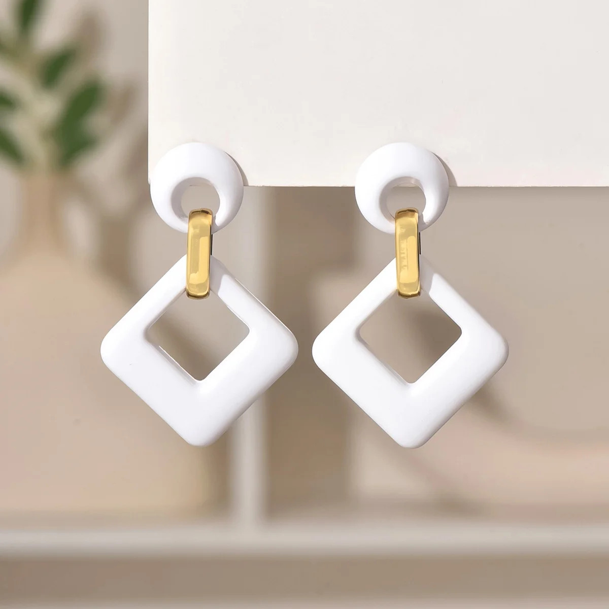 XmhyTop-A 2 Pairs Red Acrylic Geometric Dangle Earrings, Trendy Party Statement Earrings for Wome... | Walmart (US)