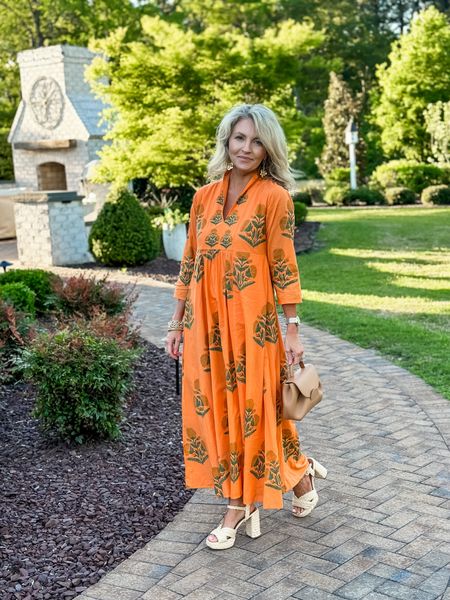 Hi Friends…TGIF!  Fridays make me happy, and so does this orange dress 🍊🧡  If you missed out on it a few weeks ago when I first shared it, I wanted to let you know it’s available again and also comes in both pink and turquoise!  Sizing is limited in all three colors, so snag it quick!

