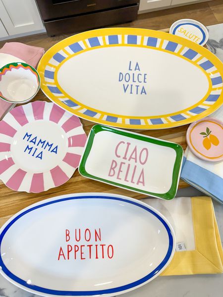 I now splurge on dinnerware? 🙈 Love these serving plates and now I really want to throw another dinner party! 

#LTKparties #LTKSeasonal #LTKhome