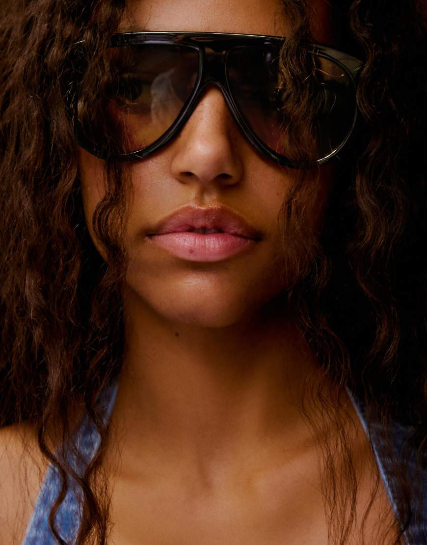 Bershka Plastic sunglasses in black | ASOS (Global)