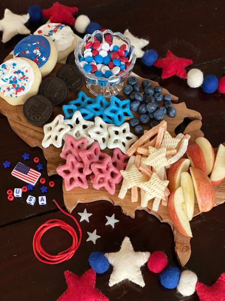 Red, white & YUM! 🇺🇸🥨

This board is sold out, but I’ve linked some cute charcuterie boards & decor for your July 4th party! 


#LTKSeasonal #LTKfamily #LTKFind