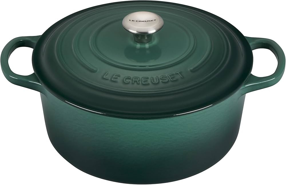 Le Creuset Enameled Cast Iron Signature Round Dutch Oven, 5.5 qt., Artichaut | Amazon (US)