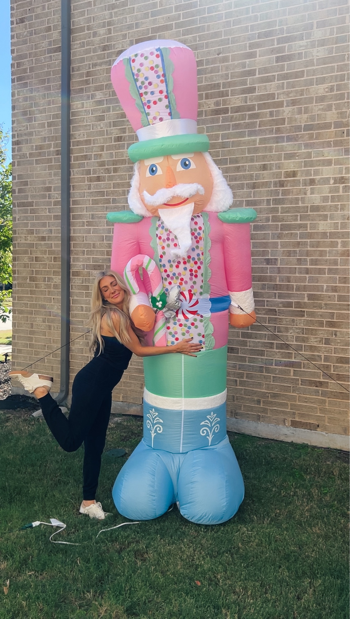 Pastel Christmas inflatable, nutcracker inflatable, pink Christmas, pastel Christmas, gingerbread Christmas, Sam’s Club Christmas finds, outdoor Christmas decor, patio decor, Christmas decorations, holiday decor 

#LTKhome #LTKHolidaySale #LTKHoliday