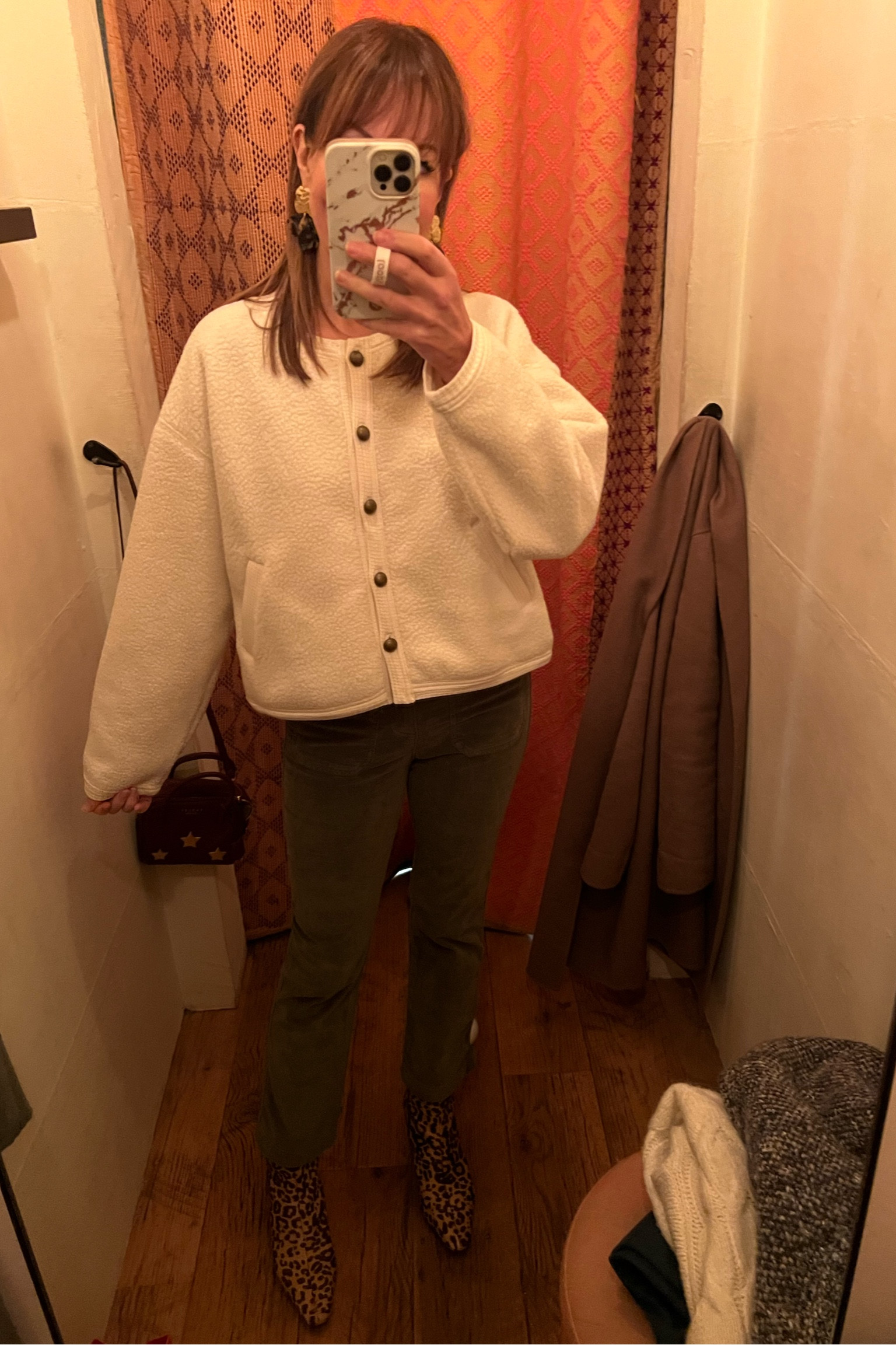 Free People try on! 

Sherpa cardigan, olive velvet pants, Free Peoplee

#LTKOver40 #LTKHoliday #LTKStyleTip