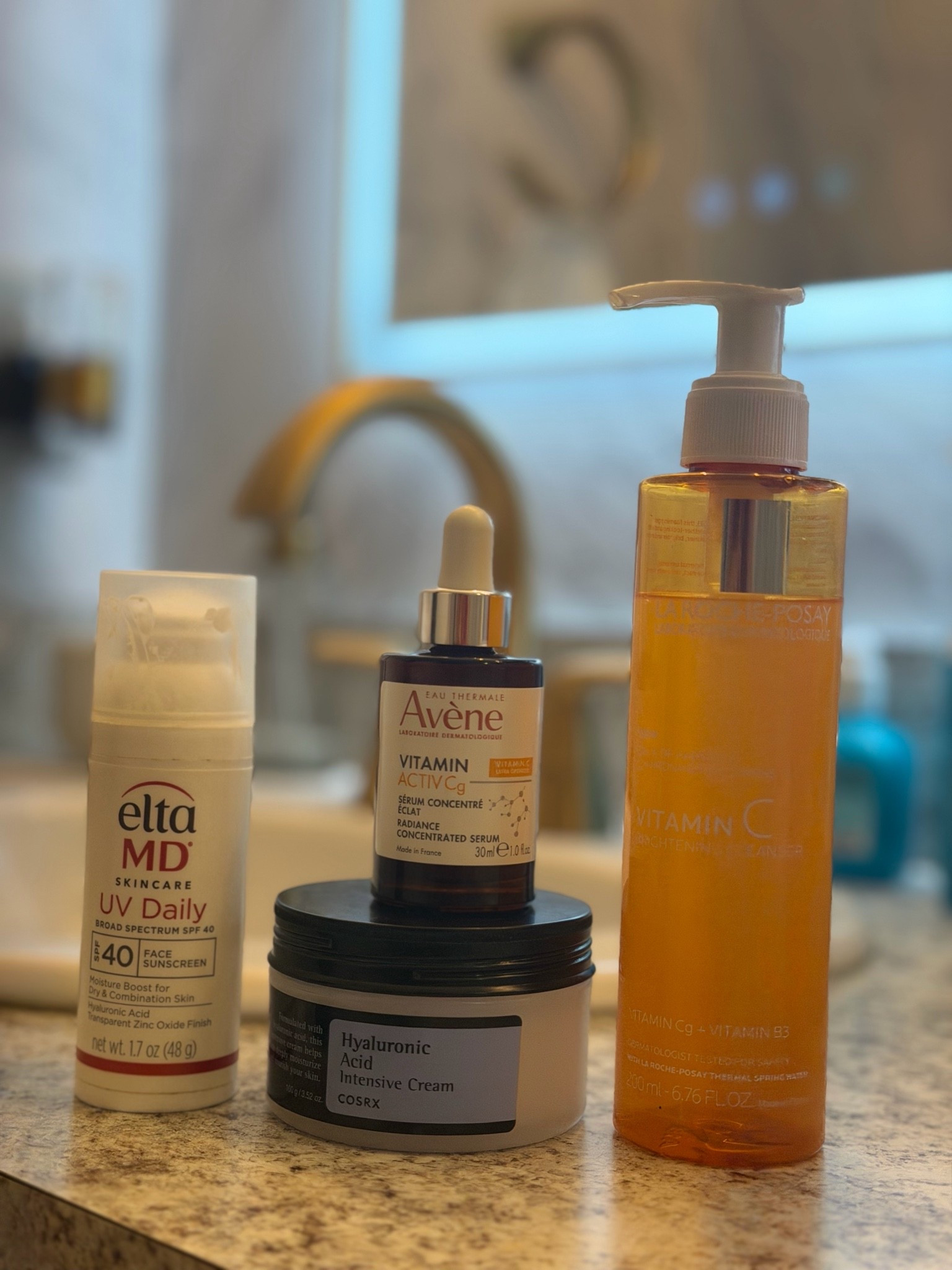 Mi rutina AM esencial ☀️✨ Limpieza, vitamina C, ácido hialurónico y SPF 40 — piel lista para el día 🤍

#LTKmorningroutine #LTKmomlife #LTKdayinmylife