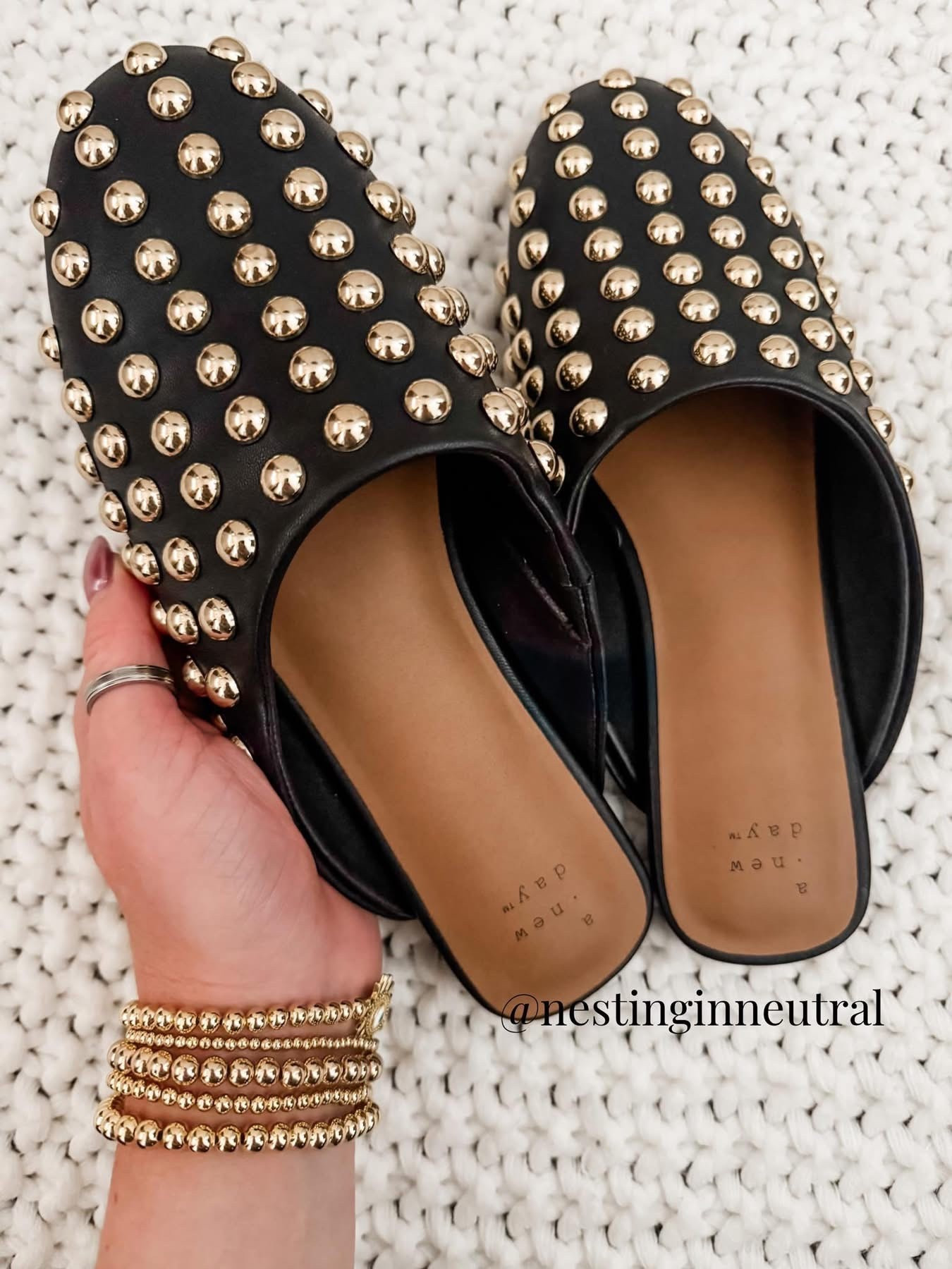 I'm obsessed! ✨ The most gorgeous shoes to add a little bling to your holiday outfits! Throw them on with jeans and a pretty top or a dress! 

Holiday, dress, shoes, flats 

#LTKHoliday #LTKSaleAlert #LTKSeasonal