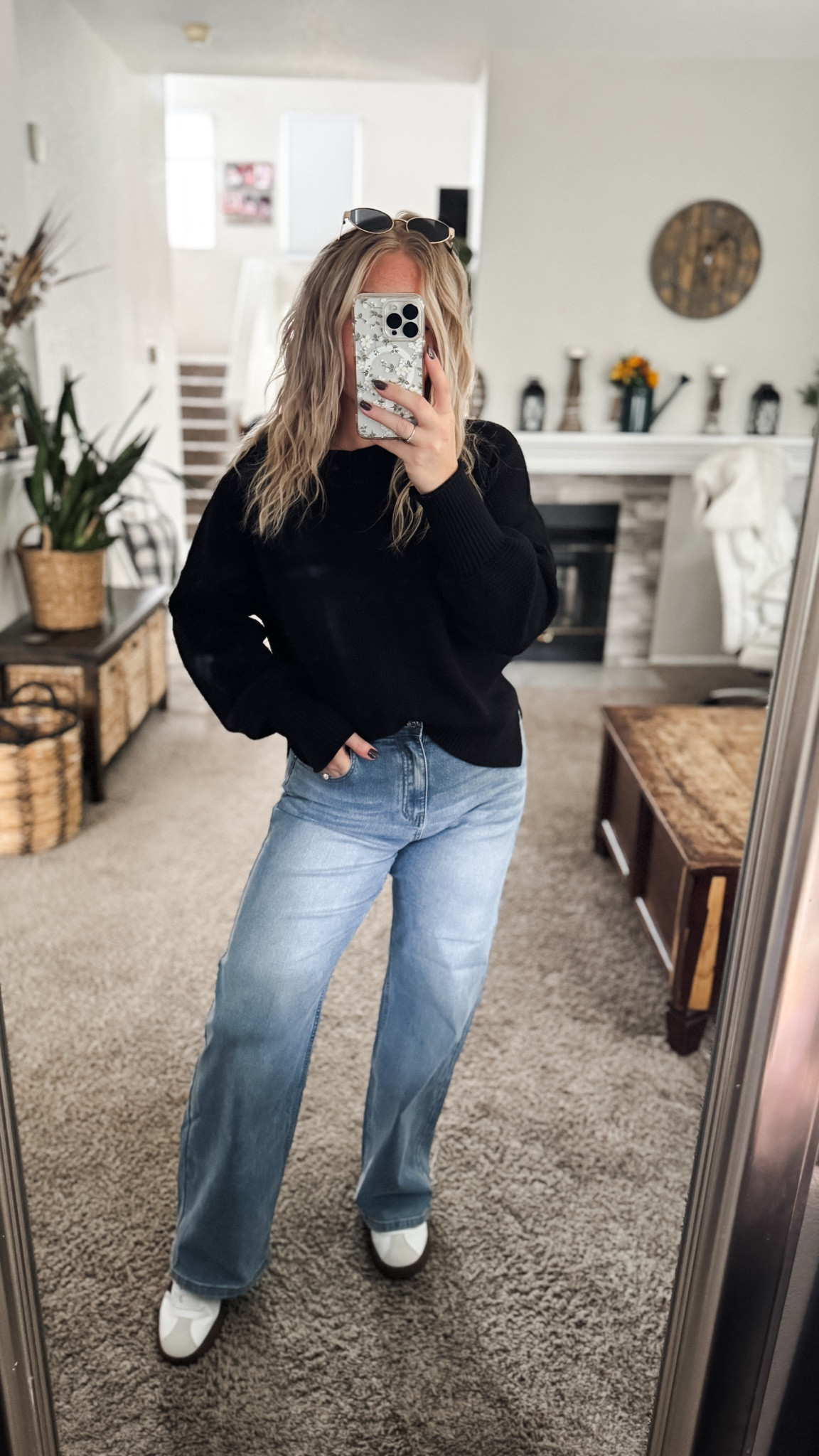 Winter outfit idea from amazon — black chunky knit sweater, baggy jeans, and adidas sneakers





Winter outfit
Winter fashion
Amazon winter outfits
Trending winter fashion 
 casual winter outfits | winter fashion | size 4-6 | cold weather outfits | winter outfit ideas | layering outfit for the cold| winter fashion 2025 | outfit inspo | outfit ideas | winter outfits amazon  | casual outfit Ideas  | Outfits | Amazon Casual Outfit | Cute casual outfits | Preppy Outfit 


#LTKootd #LTKPetite #LTKFindsUnder50