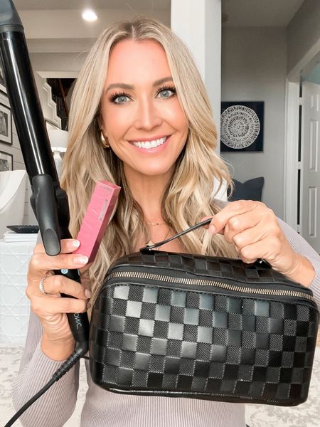 Five beauty products I’m loving from Amazon.
-This makeup bag holds so much & perfect for travel. 
-Hydrating longwear lipstick in the color Coy
-My all time favorite long barrel curling iron I’ve had for 6 years. Mine is 1.25 for a bigger curl/wave
-Claw clips
-Hydrating under eye serum. Apply, let dry then seal with moisturizer


#LTKfindsunder50 #LTKbeauty #LTKover40