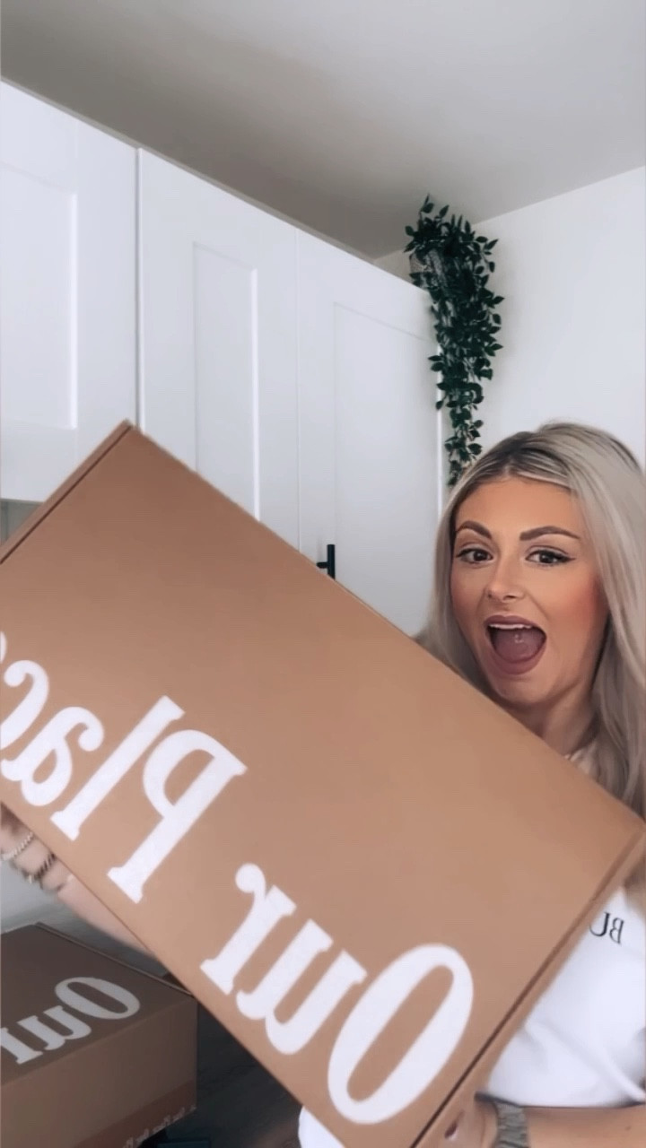 Unboxing Our Place Mini Perfect Pot and Everything Pan 2.0! #cookware #ourplacepan

#LTKeurope