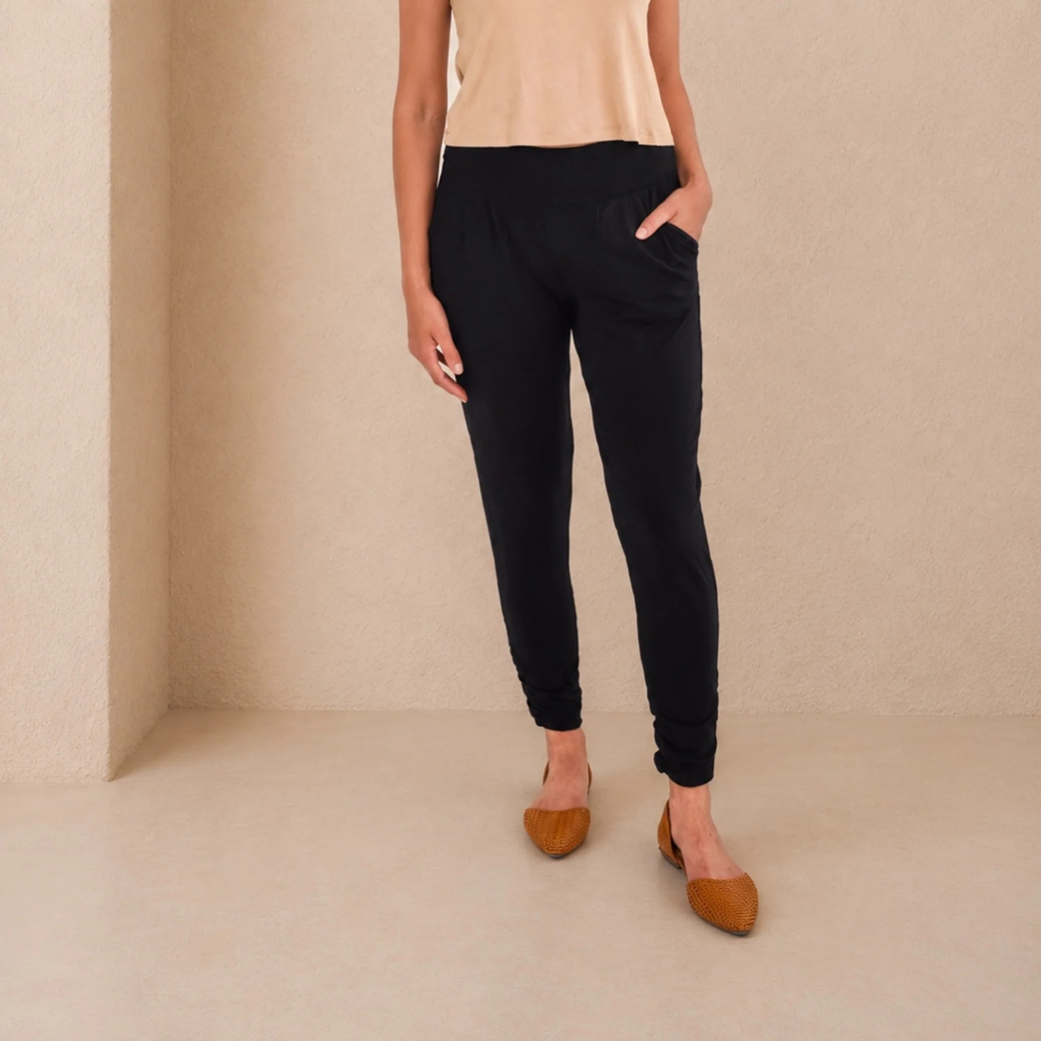 Dressy Sweatpants | Women's Travel Pants | Encircled | Encircled
