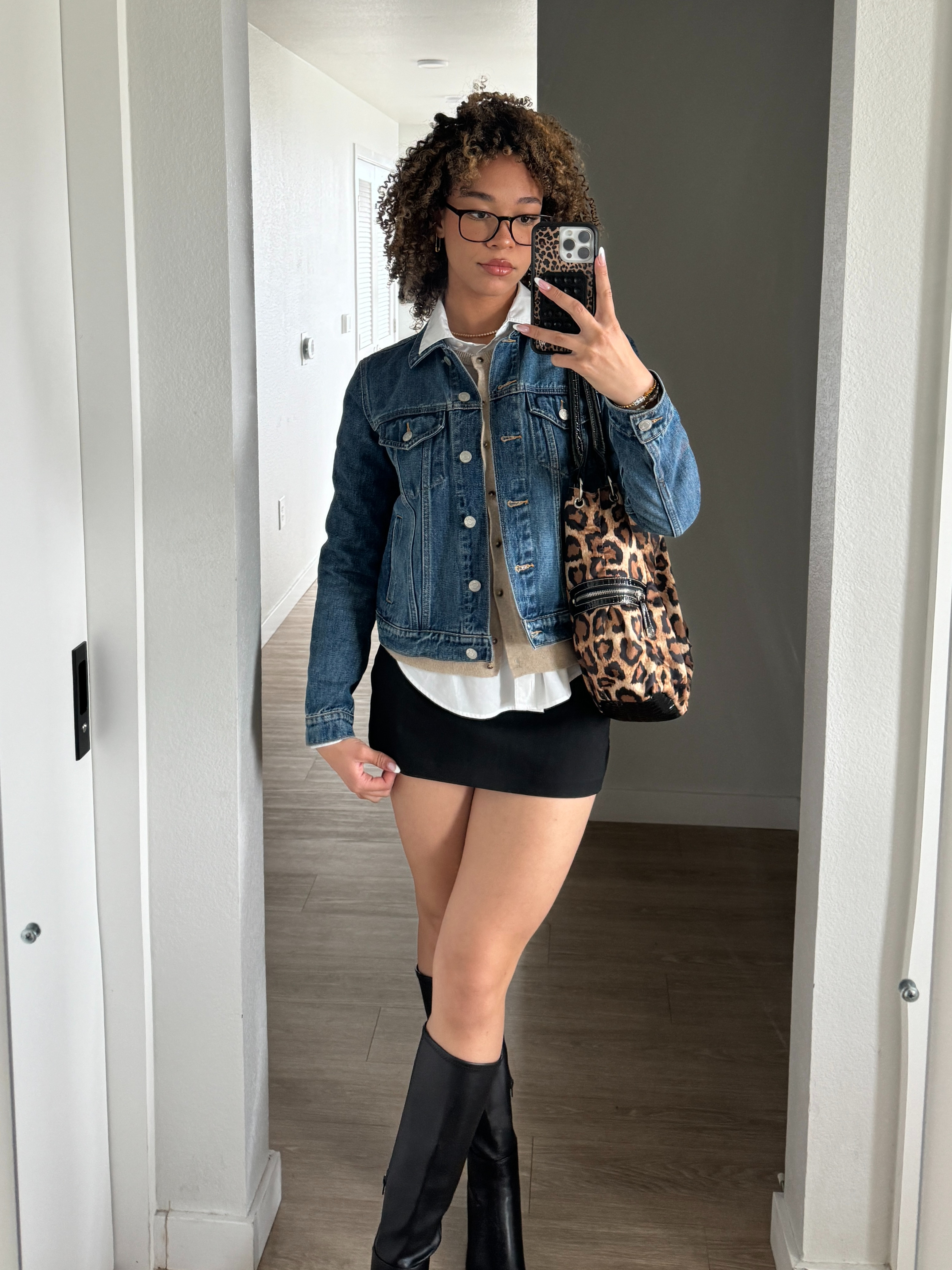 going arounf the icity to have some meetings and get some work done 👜 business casual outfit for students  

 #LTKU #LTKFindsUnder50 #LTKWorkwear