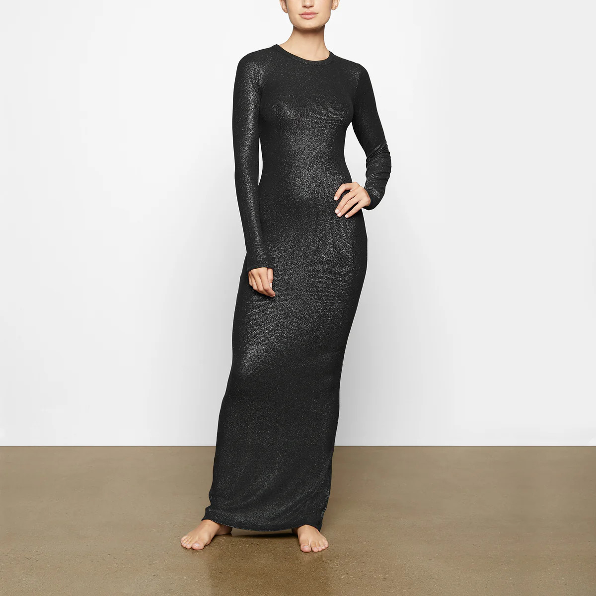 SOFT LOUNGE SHIMMER CREW NECK LONG DRESS | SKIMS (US)