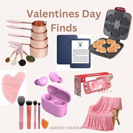 Valentine's Day finds for her! 

#trending #trends #amazon #amazonfinds #valentines #valentinesday #vday #blanket #makeupbrushes #headphones #nintendoswitch #kindle #kitchen #cooking #baking #wafflemaker #valentineswaffle

#LTKhome #LTKbeauty #LTKtravel