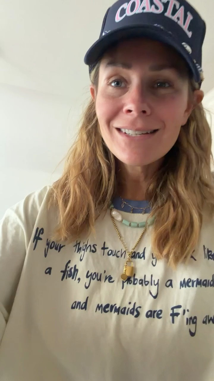 🤍🧢 This oversized graphic tee, comfy sweats, and baseball cap combo is my go-to for errands, travel days, or when I want to look effortlessly cute without trying too hard. Everything is linked in my LTK!


oversized graphic tee, baseball hat outfit, casual summer outfit, everyday basics, comfy outfit, weekend style, effortless fashion, casual chic, summer wardrobe, laid-back look.