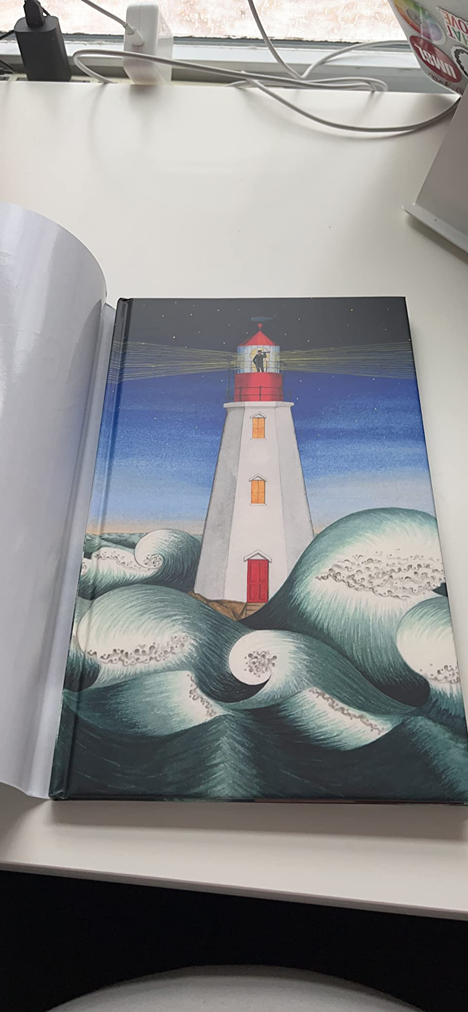 Hello Lighthouse (Caldecott Medal Winner) | Amazon (US)
