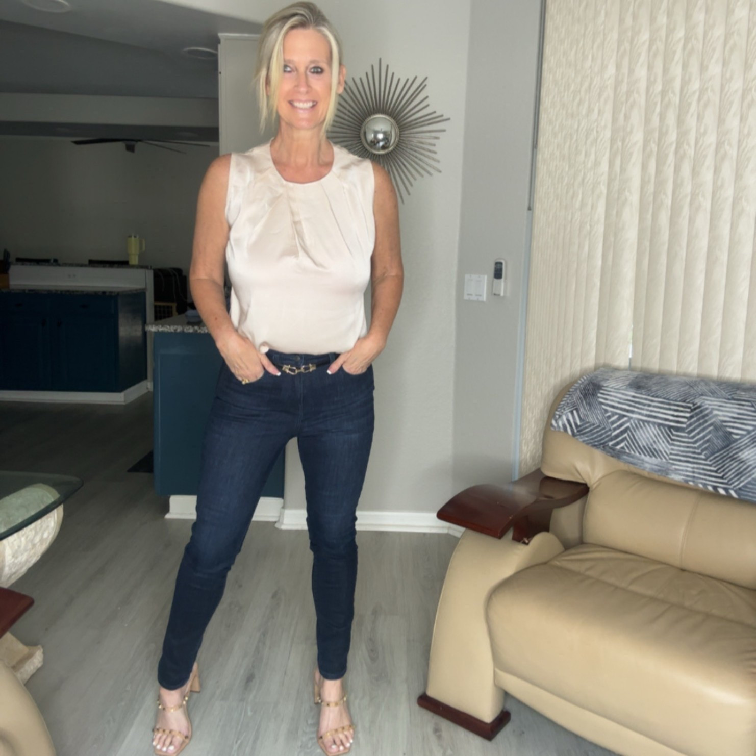 My favorite kind of outfit: flattering and effortless