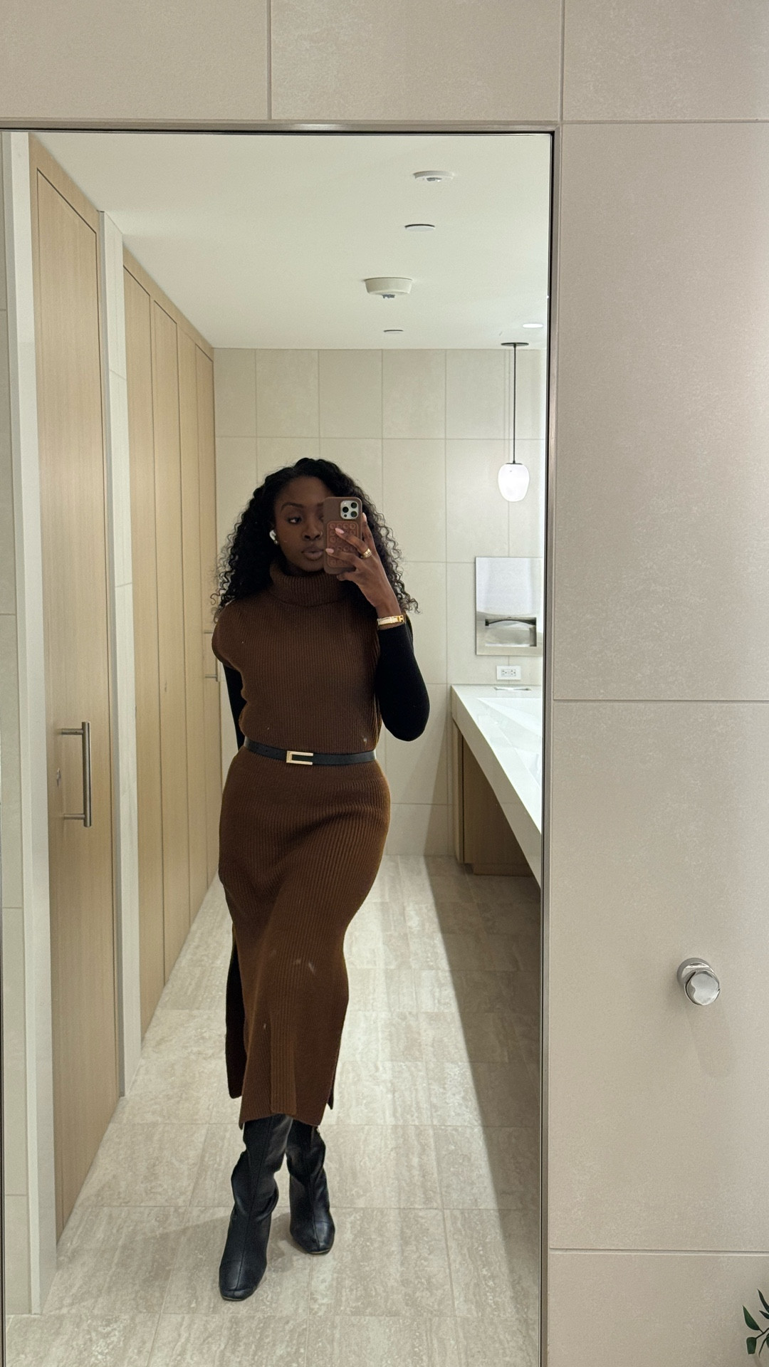 comfy meets chic in the winter 🤎