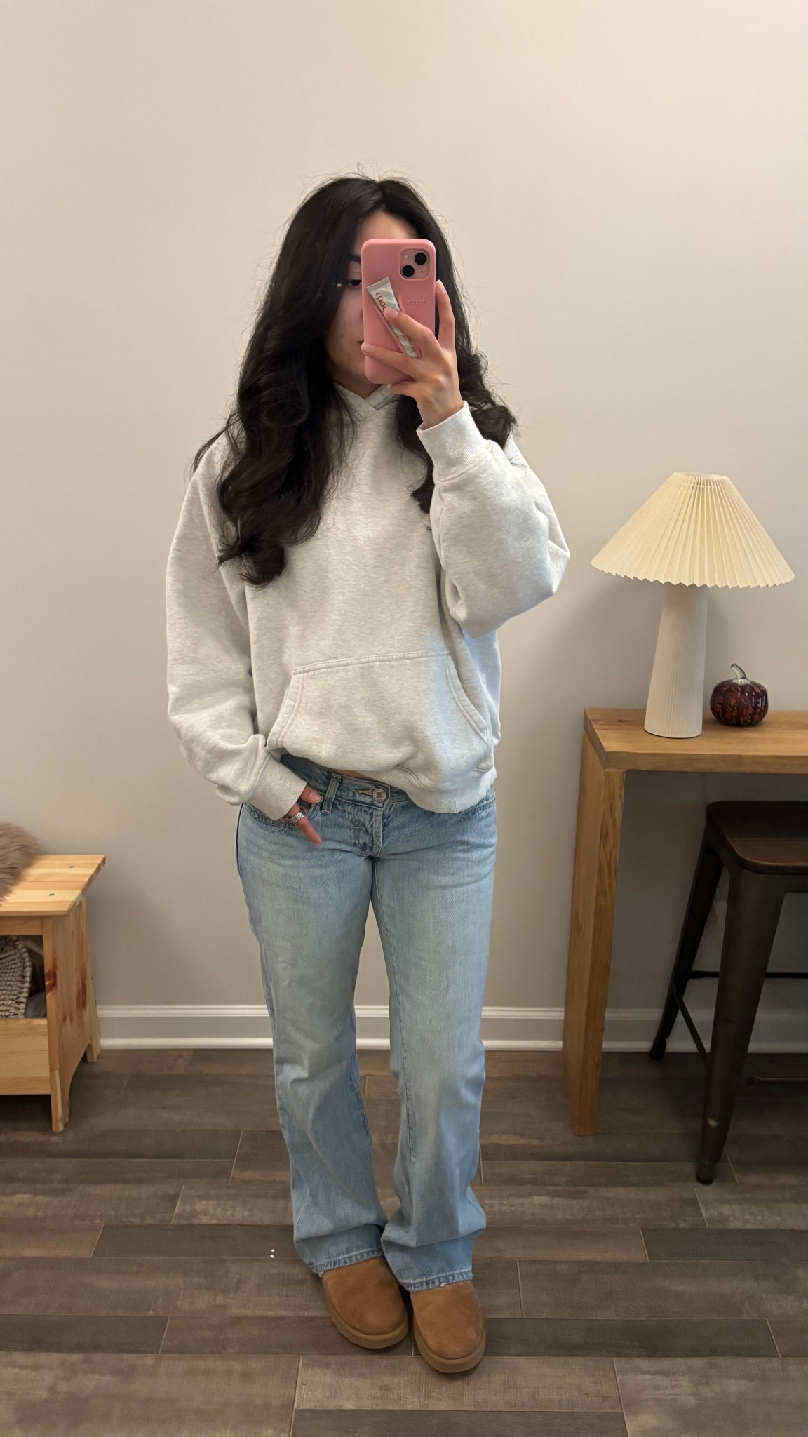 The cutest low rise jeans!! They feel so early 2000s! 
Lucky Brand Addison flare jean 
Aritzia hoodie

#LTKootd #LTKPetite