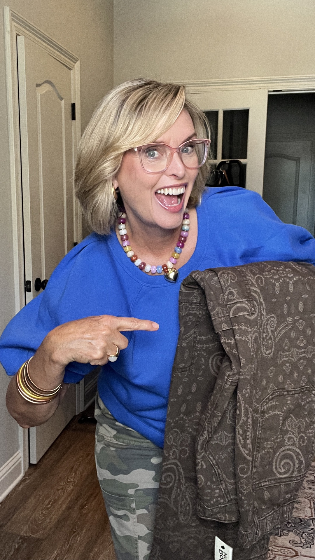 Pardon the chaos, but I’m obsessed with these pants! The fit is amazing and the fabric is top notch. Grab yourself a pair. Or two! Like me!

#LTKOver40 #LTKMidsize
