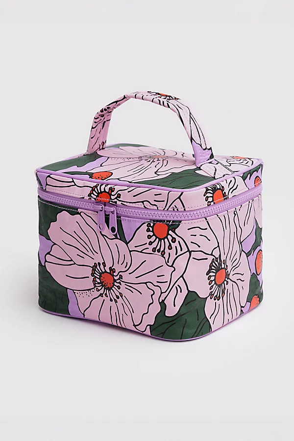 BAGGU Large Cosmetic Case in Pink Poppy at Urban Outfitters | Urban Outfitters (US and RoW)