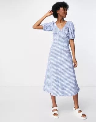 New Look puff sleeve midi tea dress in blue gingham | ASOS (Global)