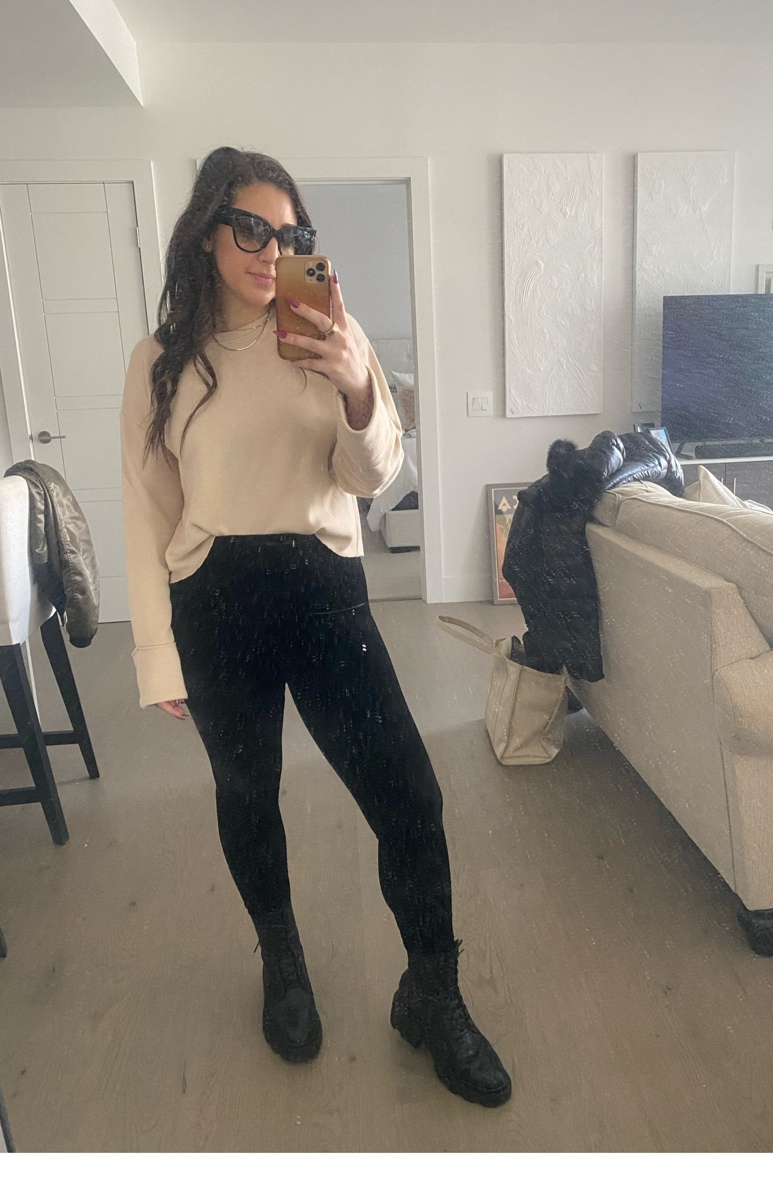 Commando leggings are such a great staple for fall and the perfect gift! I have size small in all the variations and 100% recommend. These are the velvet version and are so comfortable! 

#LTKSeasonal #LTKCyberweek #LTKHoliday