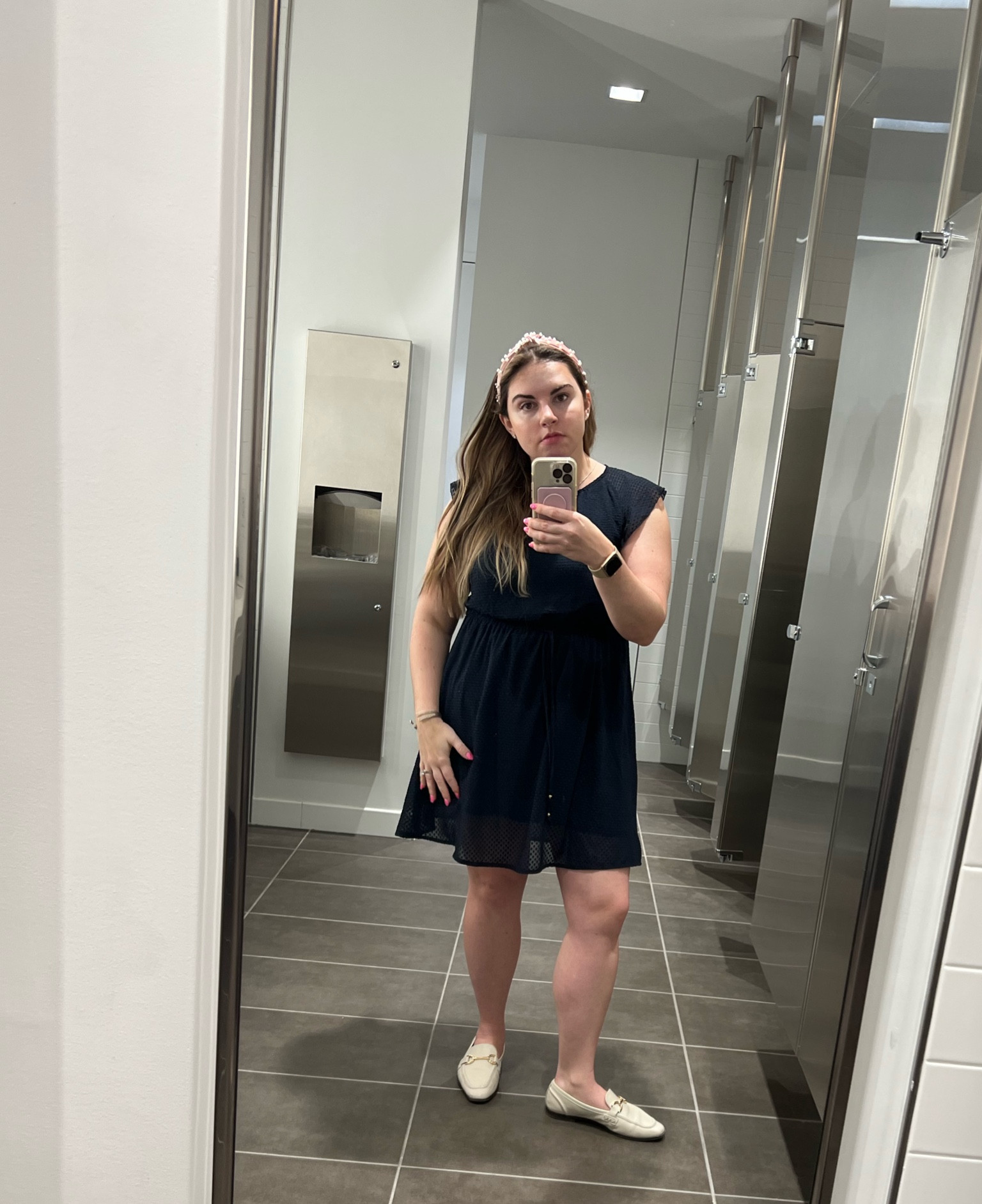 Work Outfit 

Corporate outfit, work dress, navy dress, dress with loafers, tan loafers, pearl headband, girlie work style

#LTKmidsize #LTKFind #LTKstyletip