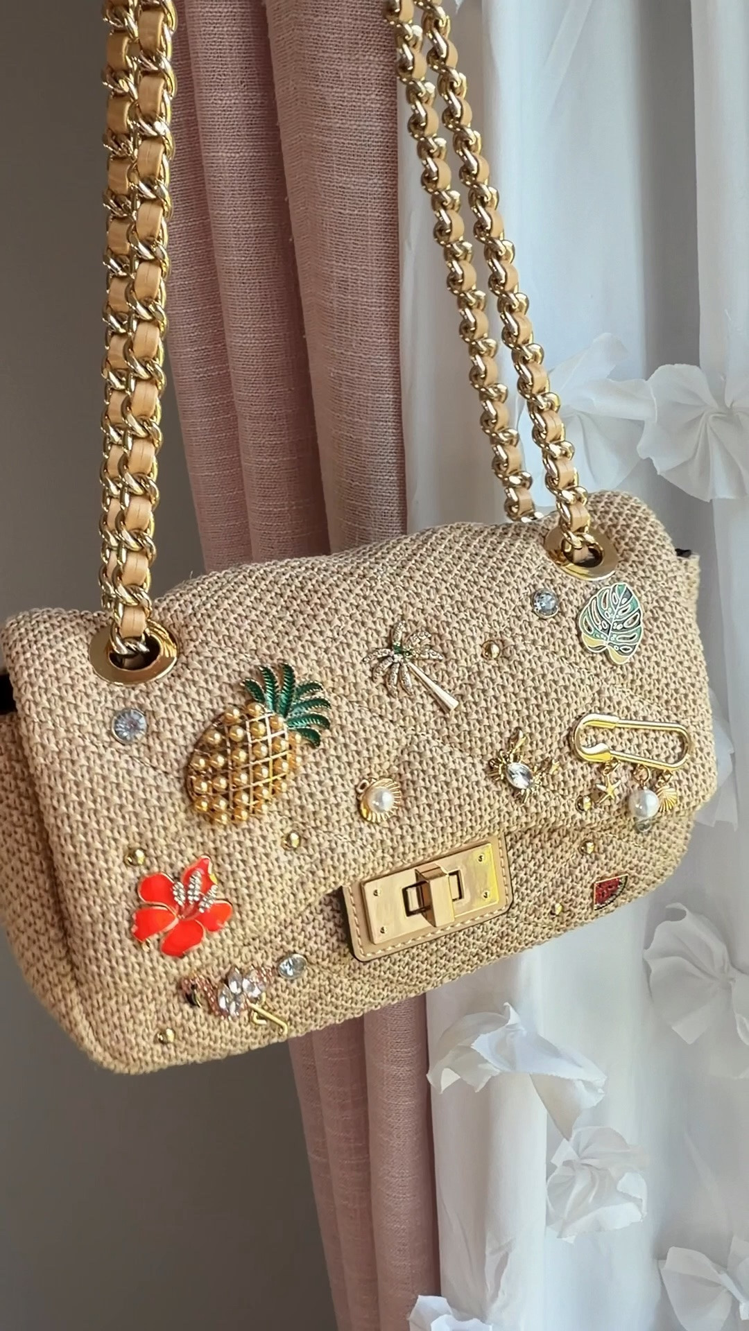 The summer bag you didn’t know you needed. 

I couldn’t resist—it’s so cute that it had to make my “Must-Have Monday” list.

#LTKOver40 #LTKootd #LTKSeasonal