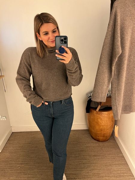 Such a good sweater for petites!! I tried on a small and it’s a little oversized/boxy, but still a perfect length for petites or those with a short torso. Love the rolled hem too!

#LTKSeasonal