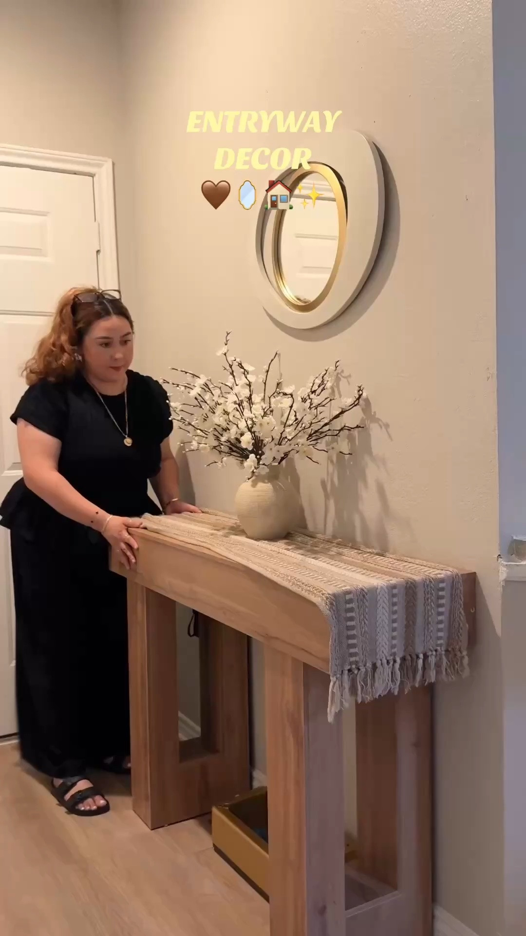 Entryway decor 💛

#LTKHome #LTKmomlife #LTKdayinmylife